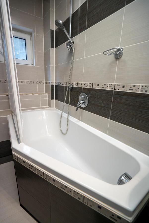 Apartment Ferdinand Карлови Вари Екстериор снимка